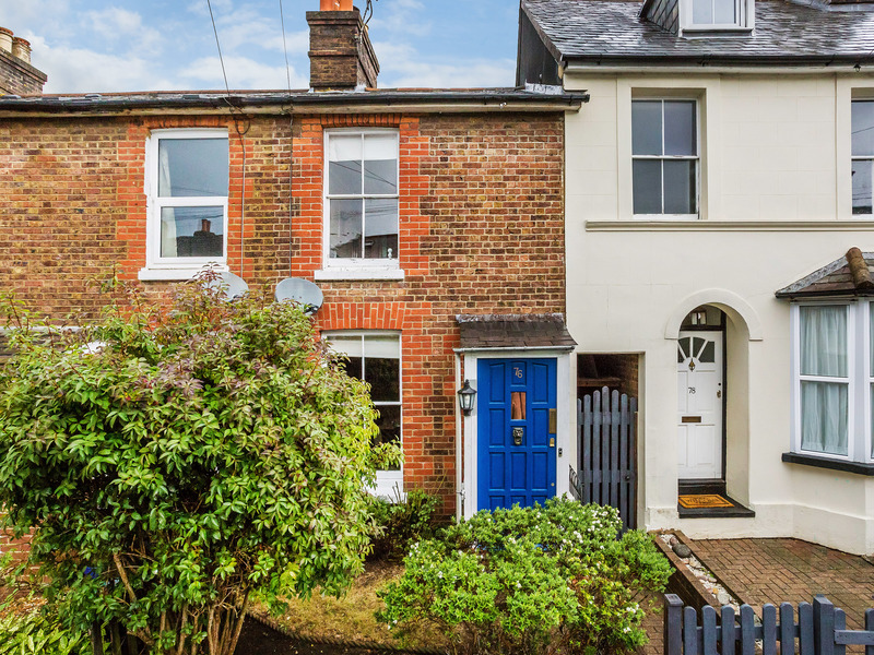 2 Bed House Terrace For Sale in Reigate